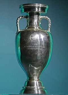 Escudo de Campeonato de Europa de la UEFA